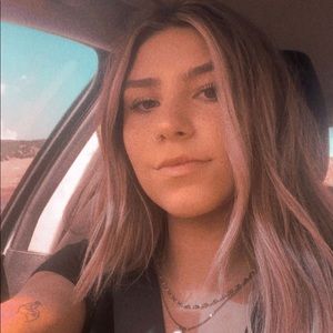 Meet your Posher, Monroe